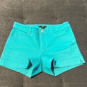 Mid waist shorts